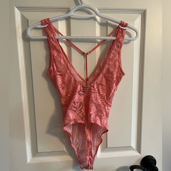 NWOT Victoria’s Secret Lace Bodysuit XS - Picture 2 of 5